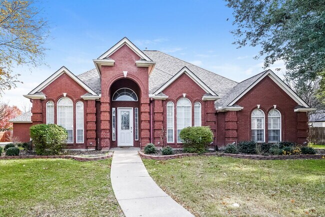 Building Photo - 708 St Johns Dr