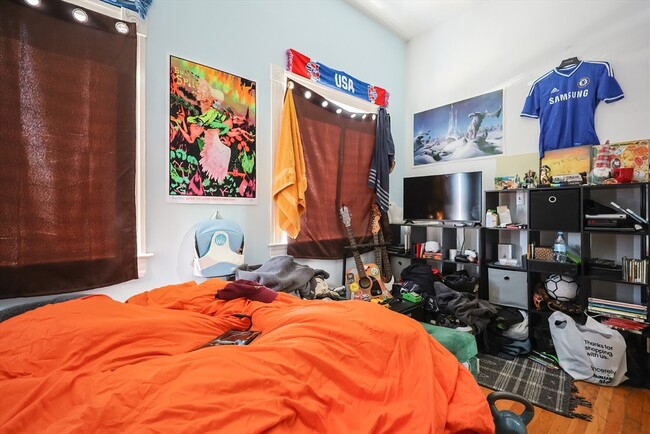 Photo - 26 Adamson St Apartments Unit 2
