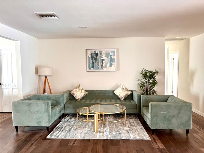 Photo - 6901 Fallbrook Ave