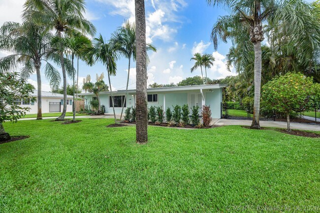 Photo - 945 Westwind Dr