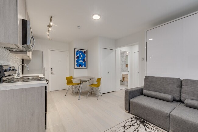 Photo - 1425 Haro St Unit 105