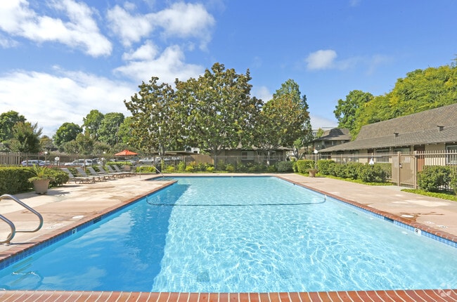 2 heated pools