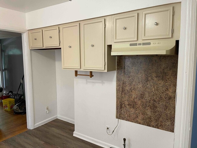 Photo - 18682 Bloom St