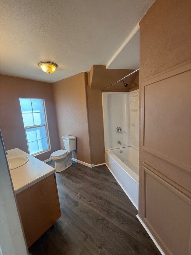 Photo - 116 Broadwater Ave Unit Upper Apartment