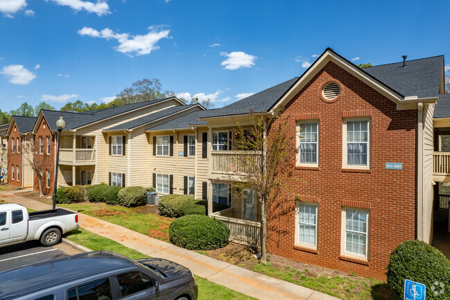 Photo - Heritage Hills Apartments