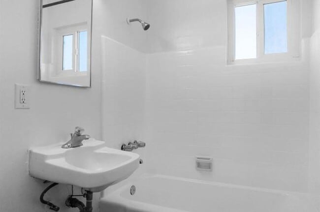 Photo - Pine Unit 4869  A