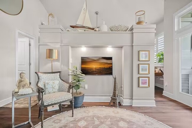 Photo - 635 N Alexander St Unit 0