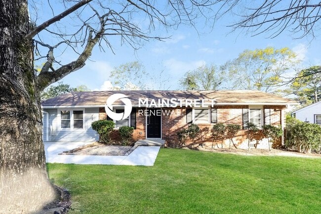 Building Photo - 3 Bedroom Pet-Friendly Home in STOCKBRIDGE...