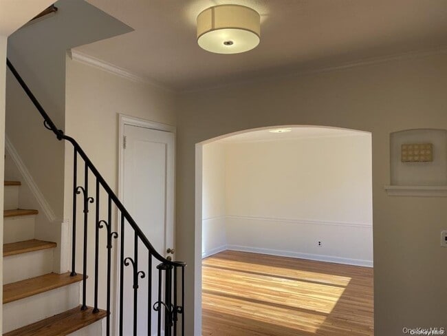 Photo - 1 The Beachway