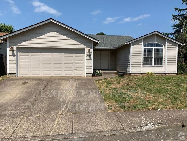 Building Photo - 3044 NE Glacier Way Rental