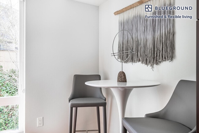 Photo - 10595 Main St Unidad FL4-ID715