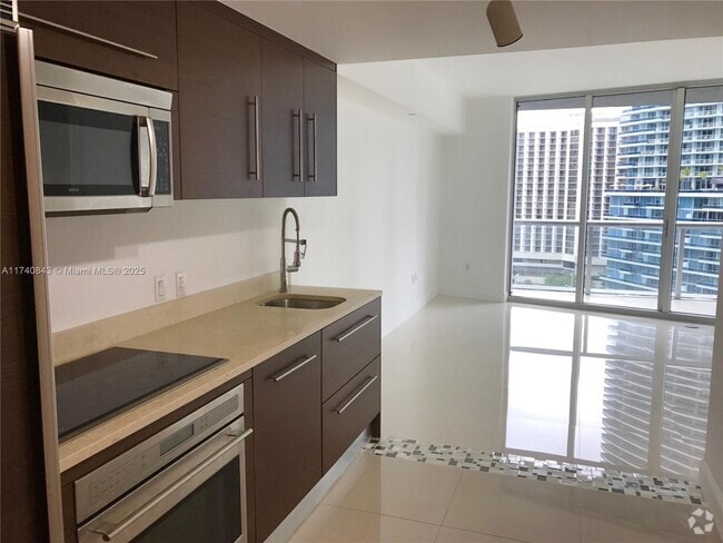 Building Photo - 465 Brickell Ave Unit 1604 Rental