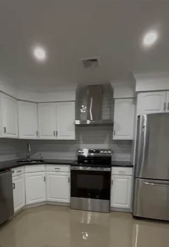 Photo - 15 St George Dr