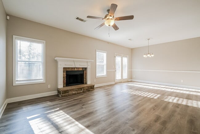 Photo - 1990 Lily Valley Dr