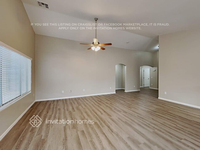 Photo - 11258 W Locust Ln