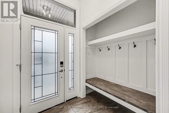 Photo - 279 Belfort St