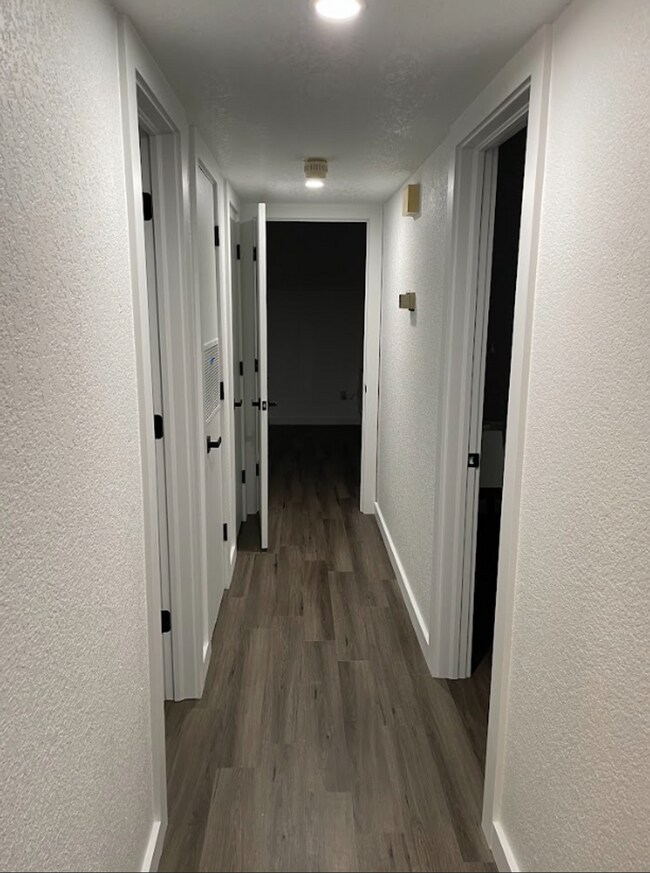 For Rent: Beautifully Remodeled 2 Bed, 2 B... - For Rent: Beautifully Remodeled 2 Bed, 2 B... Condo Unit 210