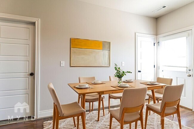 Photo - 1051 Pebble Pass