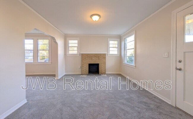 Photo - 1664 W 16th St