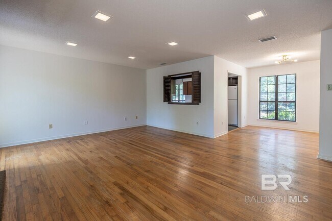 Photo - 607 Spanish Main