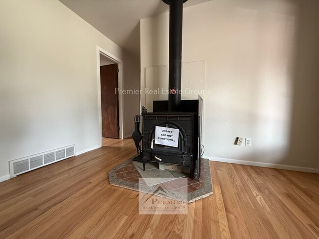 Photo - 109 Jasper Dr