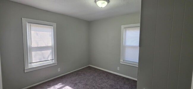 Photo - 1631 W 7th St