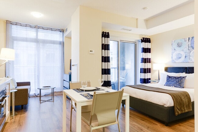 Building Photo - 219 Adelaide St W