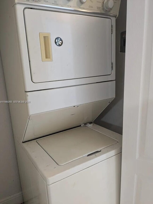 Photo - 2323 Van Buren St Unit 106