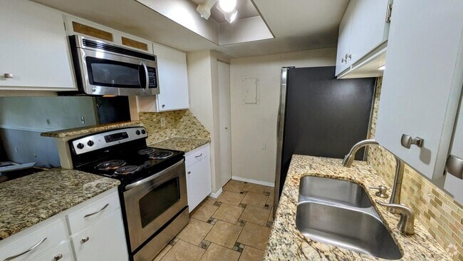 Building Photo - 14152 E Colorado Dr Unit 14152 E. Colorado Drive Rental