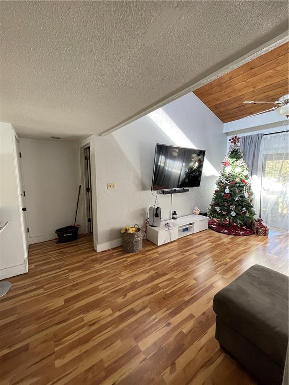 Photo - 3318 Camelot Dr Unit 3318