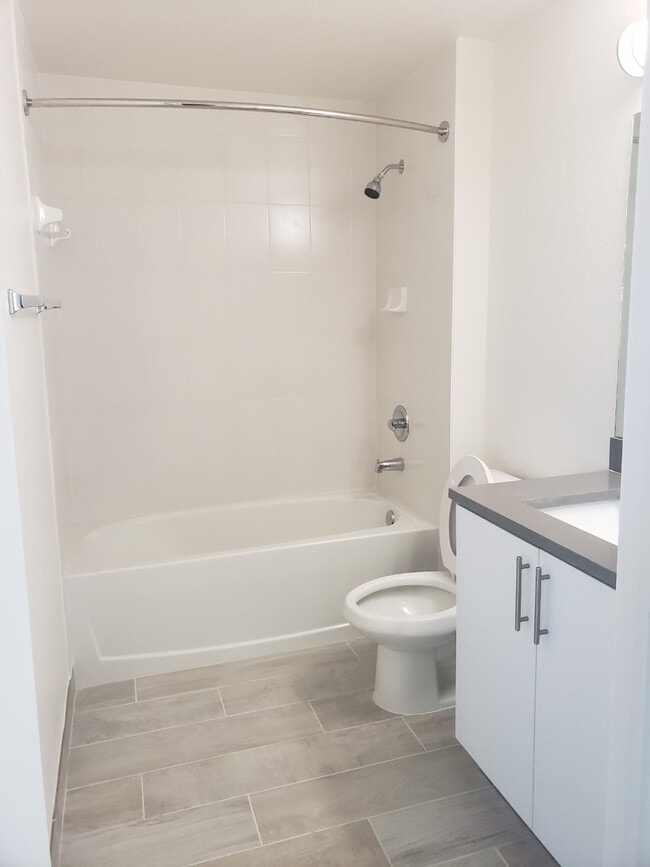 Photo - Redland Crossing