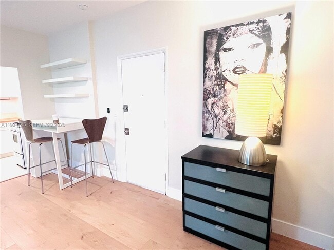 Photo - 1525 Meridian Ave Unit 110