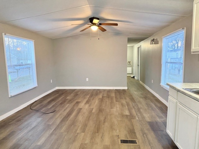 Photo - 203 W Conyers Ave