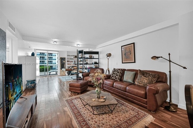Photo - 2401 Collins Ave Unit 504