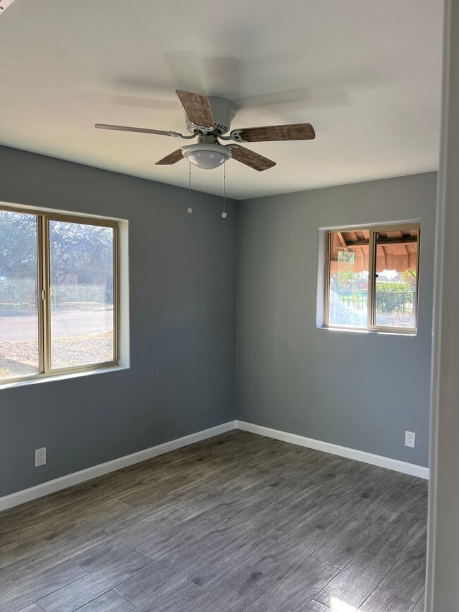 Photo - 4859 E Waverly St