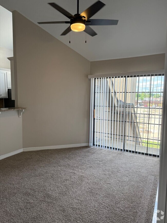 Building Photo - Stylish 1-Bed Retreat with Vaulted Ceiling... Unit A308 Rental