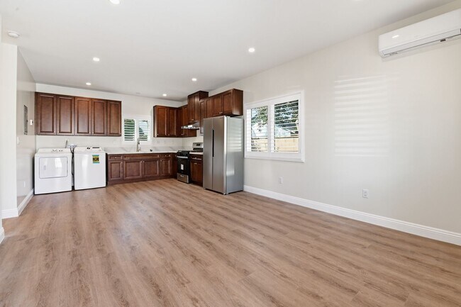 Photo - 9548 E Live Oak Ave Unidad 9546 E Live Oak Ave #B Temple City, CA 91780