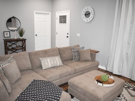 Photo - 311 E Castle St