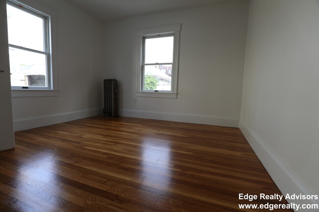 Photo - 33 Claymoss Rd Apartments Unit 1