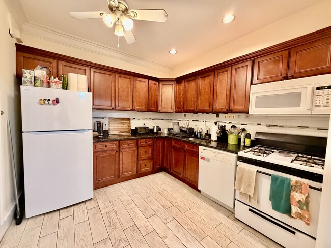 Photo - 21 Park Vale Ave Unit 11