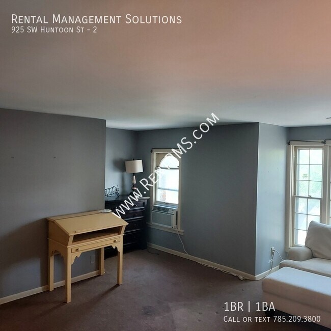 Photo - 925 SW Huntoon St Unidad 2