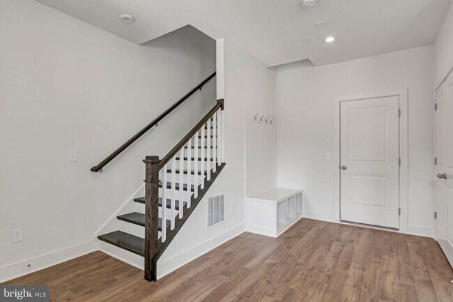 Photo - 1648 Sandpiper Bay Lp