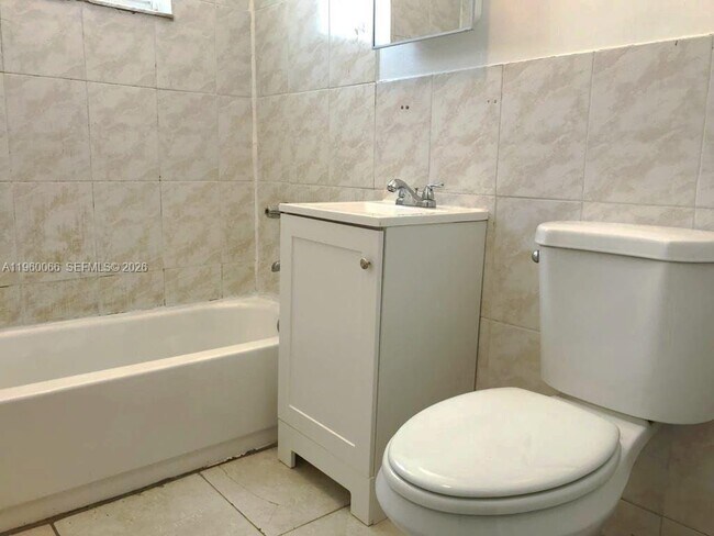 Photo - 1801 NW 2nd Ct Unidad 301