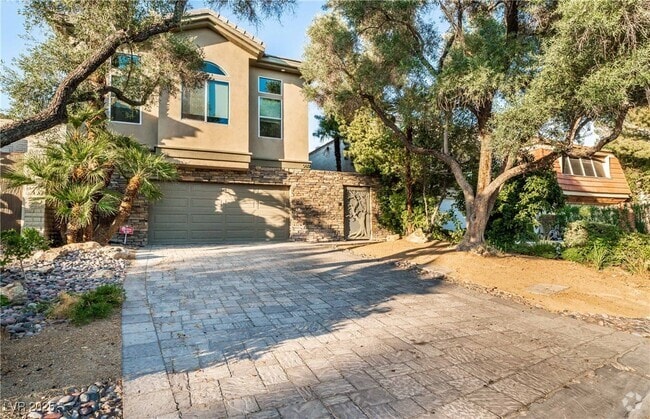 Building Photo - 980 Vegas Valley Dr Rental