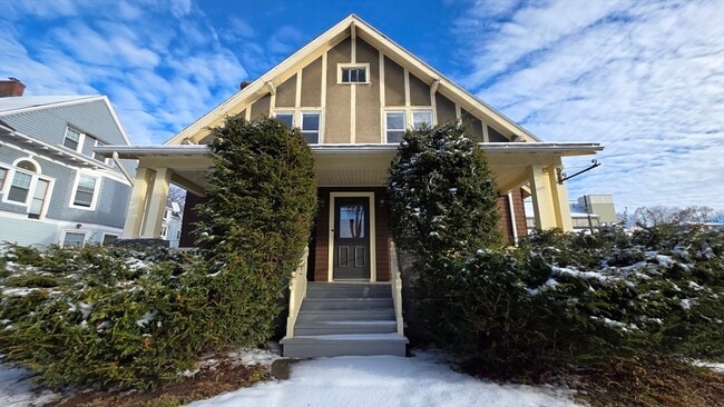 Building Photo - 46 Wachusett St