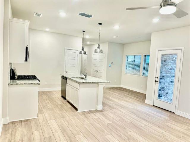 Photo - 212 Griffith Dr