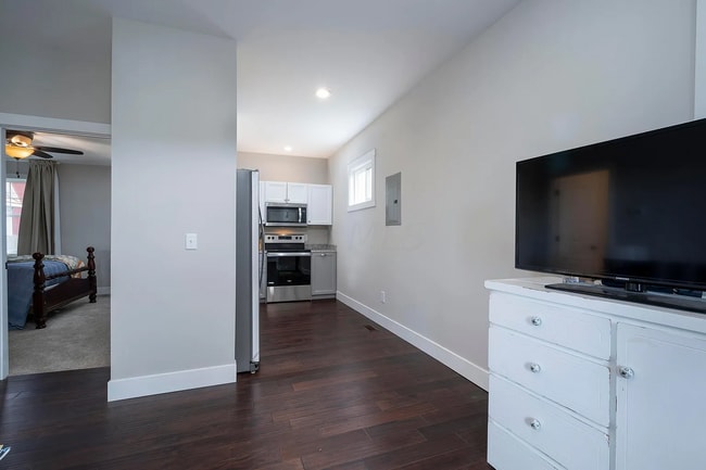 Photo - 113 W Paint St Unidad 1