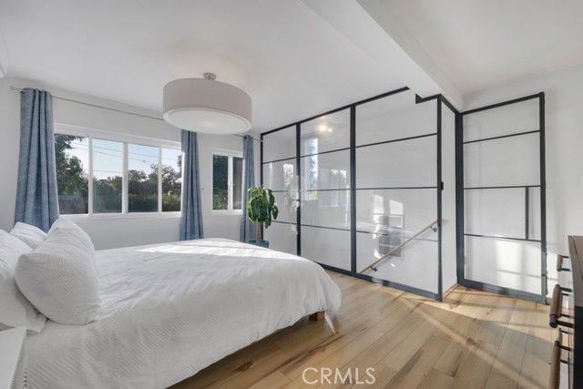 Photo - 5727 Colbath Ave