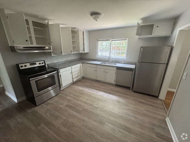 Building Photo - 103 White Oak Ln SW Rental
