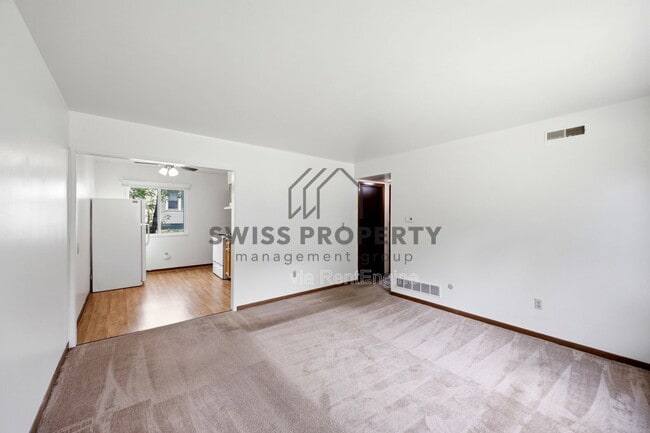 Photo - 1567 Briarwood Ave